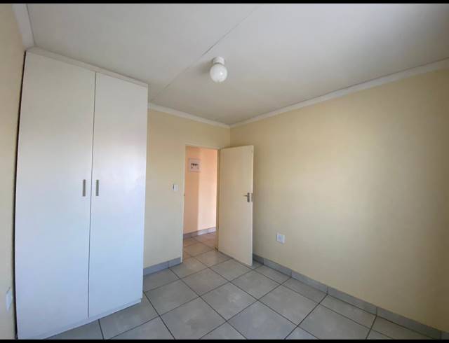 3 BEDROOM HOUSE FOR SALE IN VANDERBIJLPARK CE 4